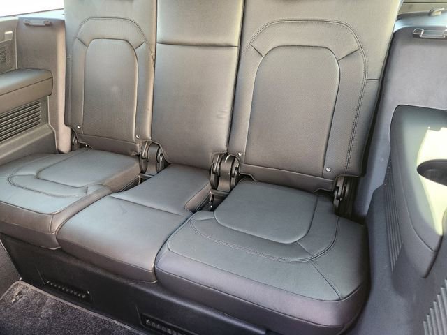 Used 2024 Land Rover Defender 130 S image 30