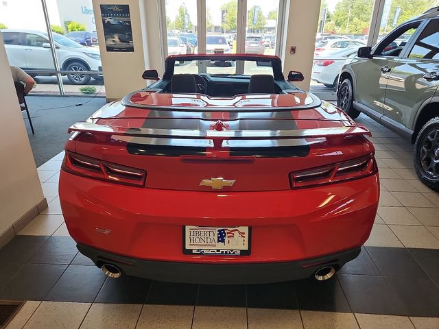 Used 2018 Chevrolet Camaro SS RWD image 5