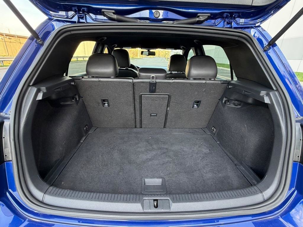 Used 2016 Volkswagen Golf R 4-Door image 22