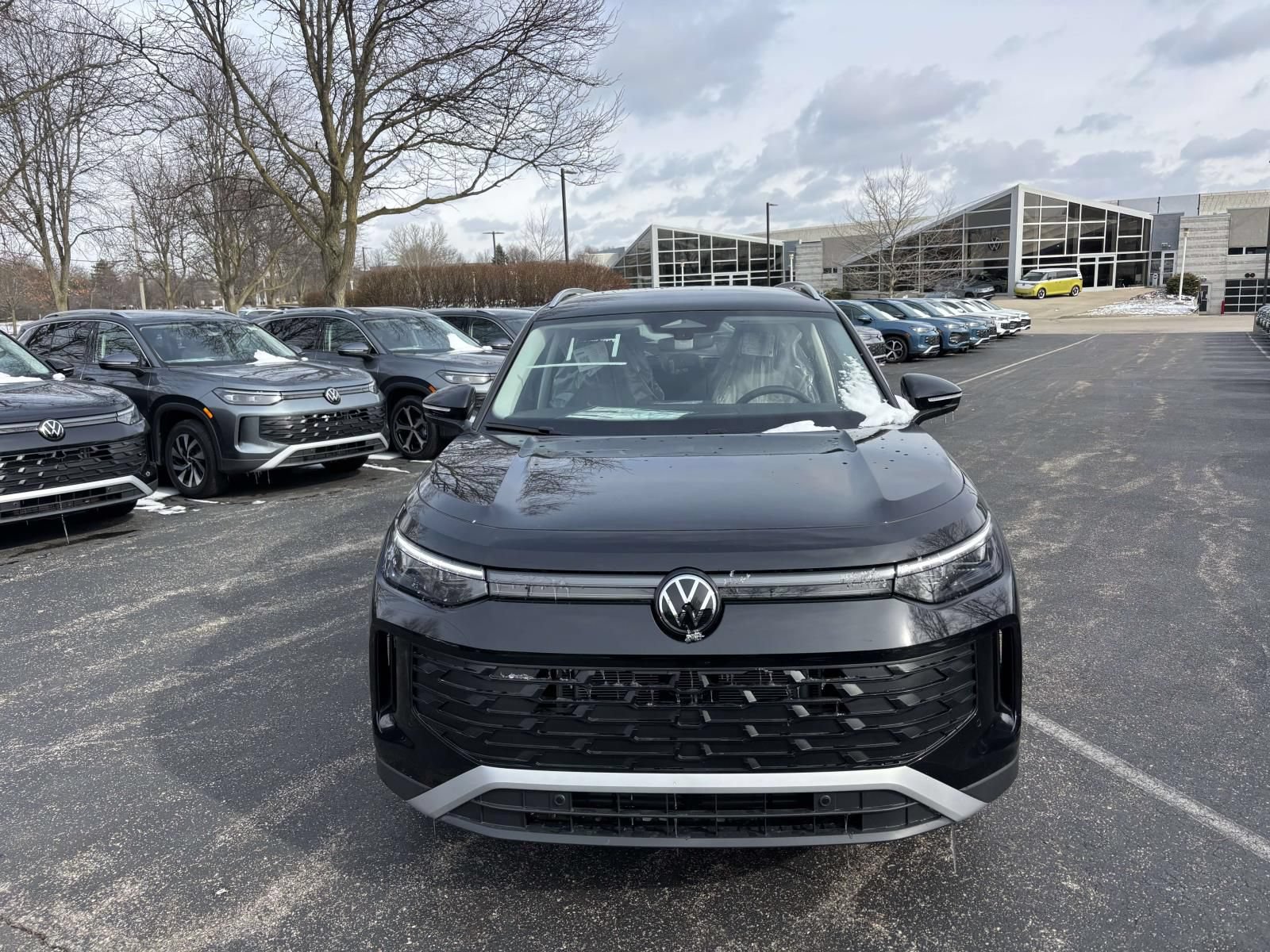 New 2026 Volkswagen Tiguan S AWD/4WD image 2