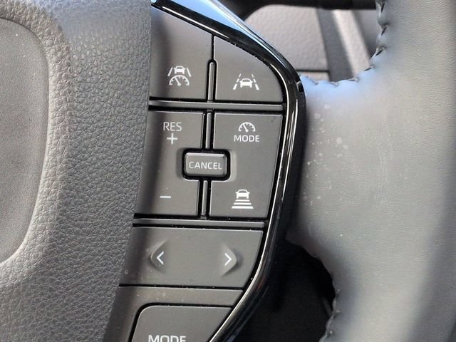 Used 2023 Toyota Prius XLE FWD image 25