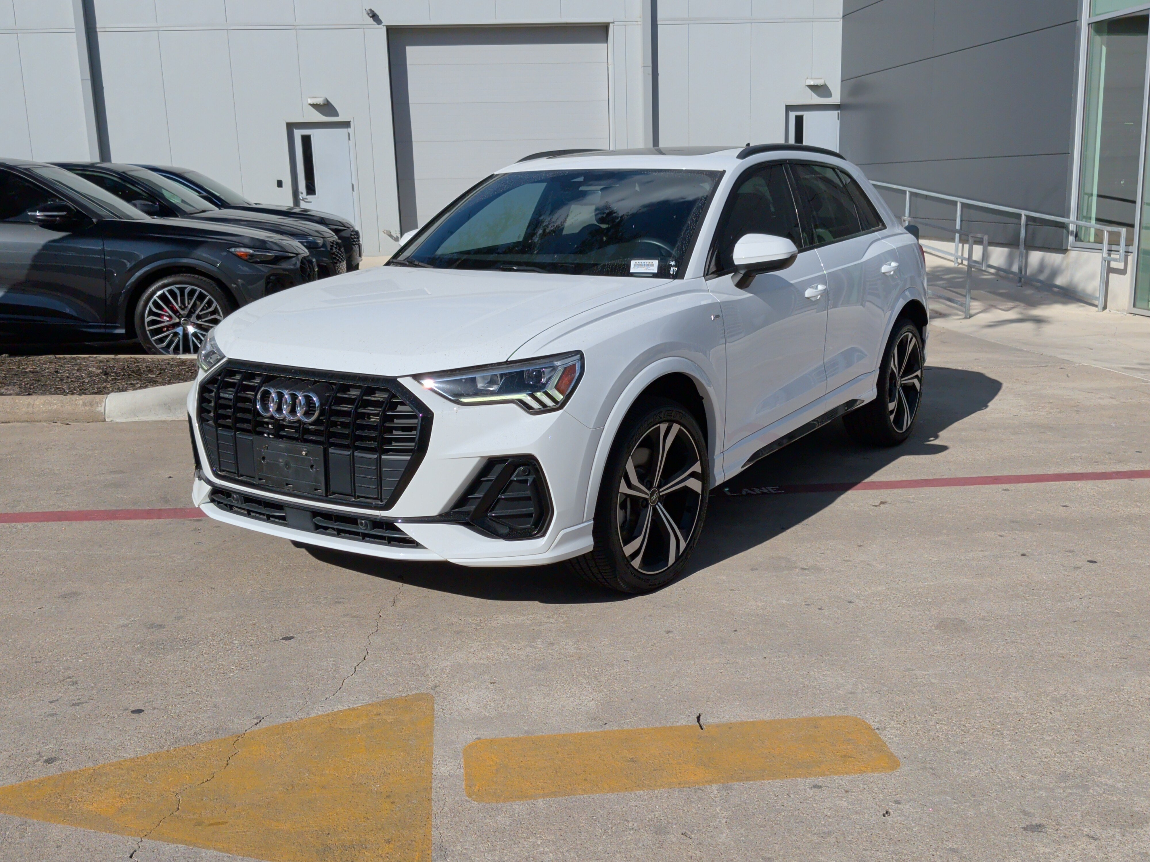 Certified 2024 Audi Q3 2.0T Premium Plus AWD/4WD image 5