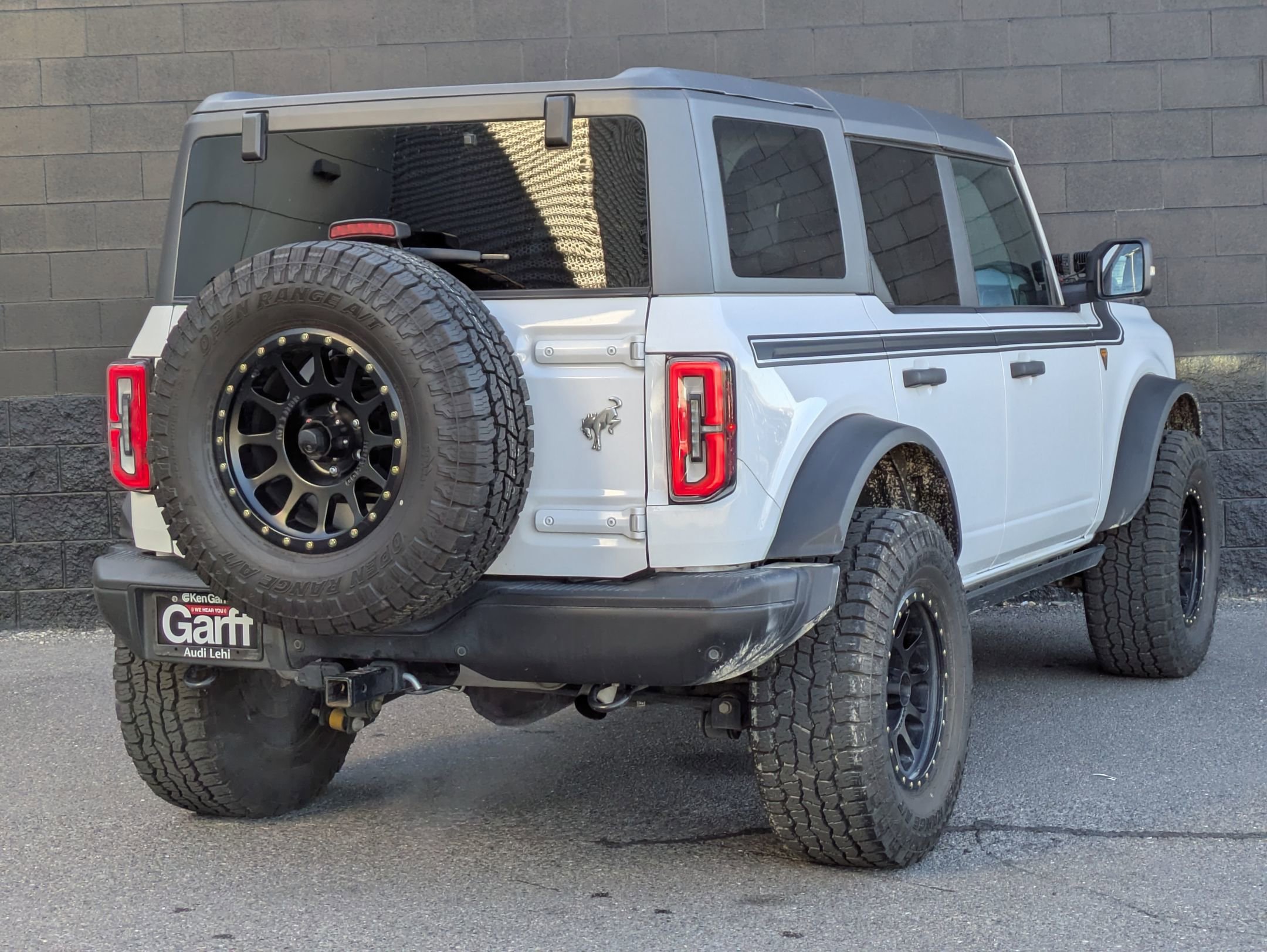 Used 2023 Ford Bronco Badlands image 5