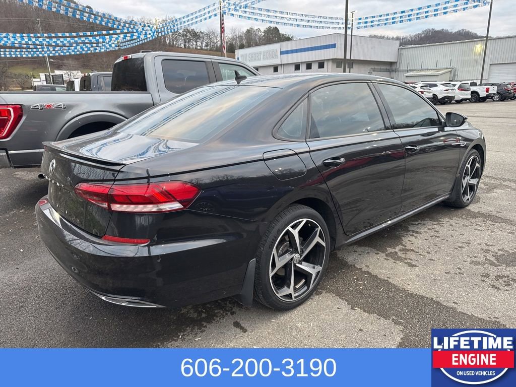 Used 2021 Volkswagen Passat 2.0T R-Line image 8