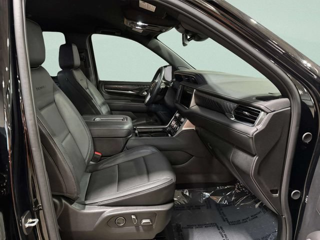 Used 2024 GMC Yukon Denali AWD/4WD image 30