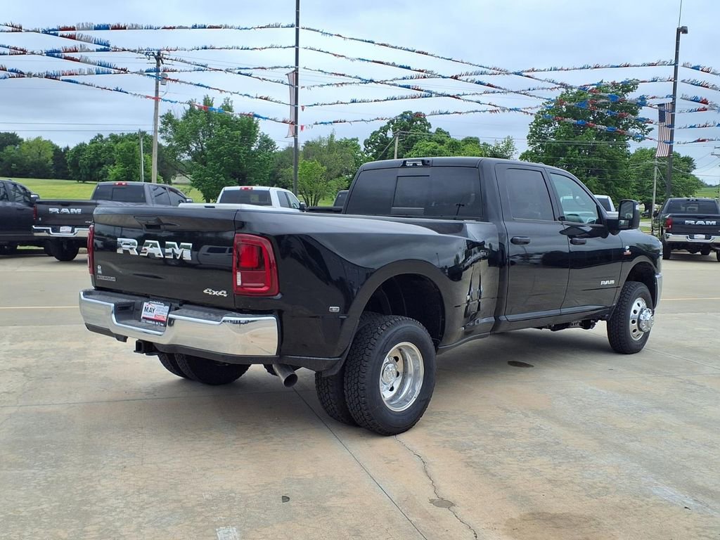 New 2026 RAM 3500 Big Horn AWD/4WD image 13