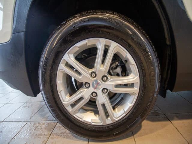 Certified 2023 GMC Terrain SLE w/ Driver Convenience Package image 32