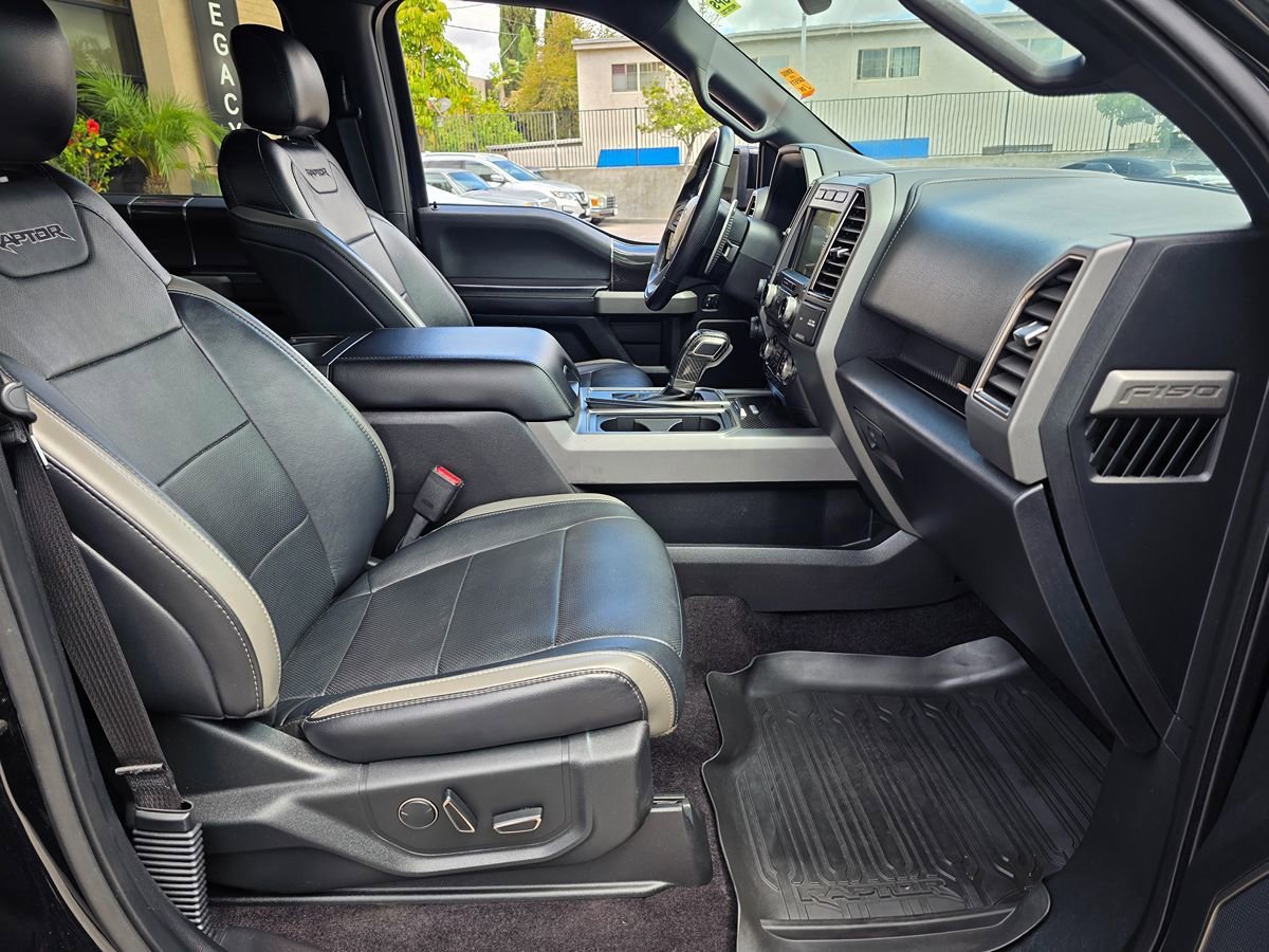 Used 2017 Ford F150 Raptor w/ Equipment Group 802A Luxury AWD/4WD image 15