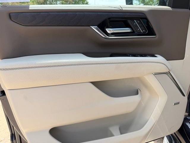 New 2026 GMC Yukon XL Denali RWD image 13