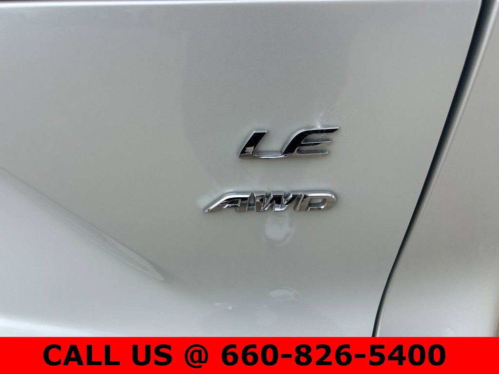 Certified 2025 Toyota Corolla Cross LE image 6