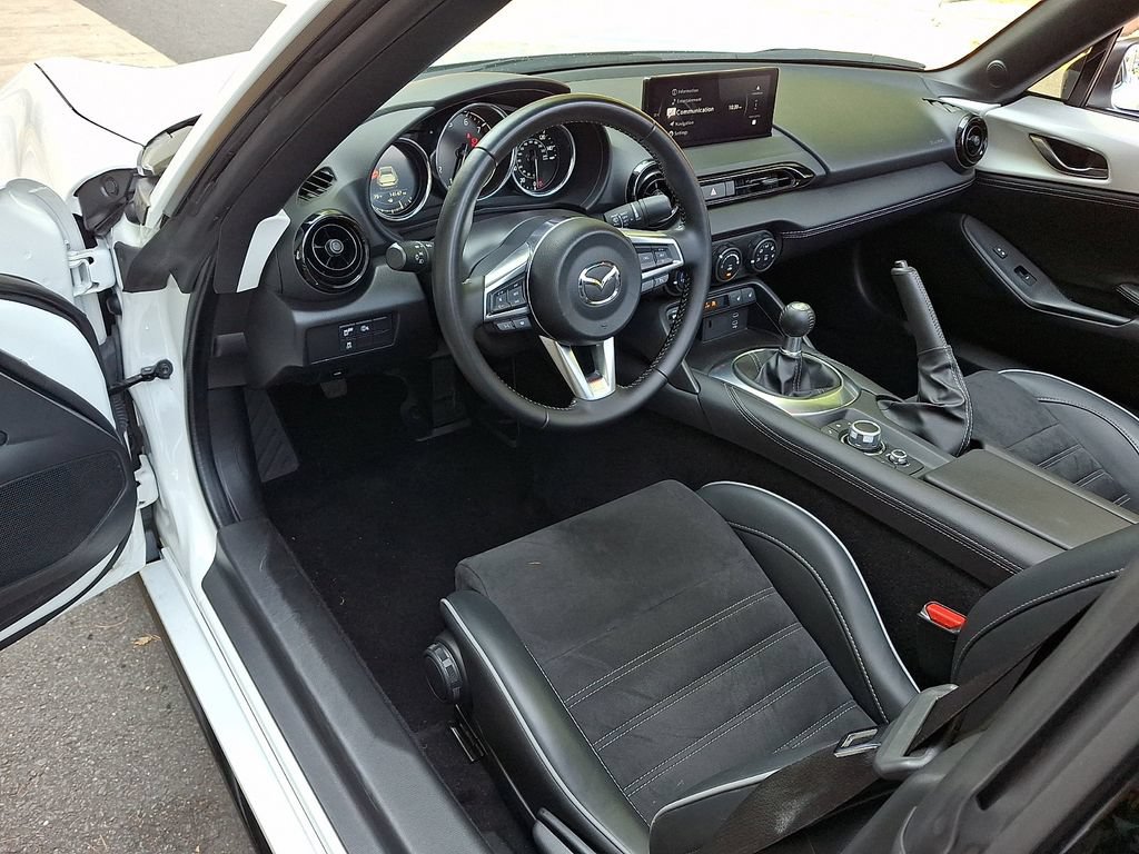 Used 2024 MAZDA MX-5 Miata RF Club RWD image 24