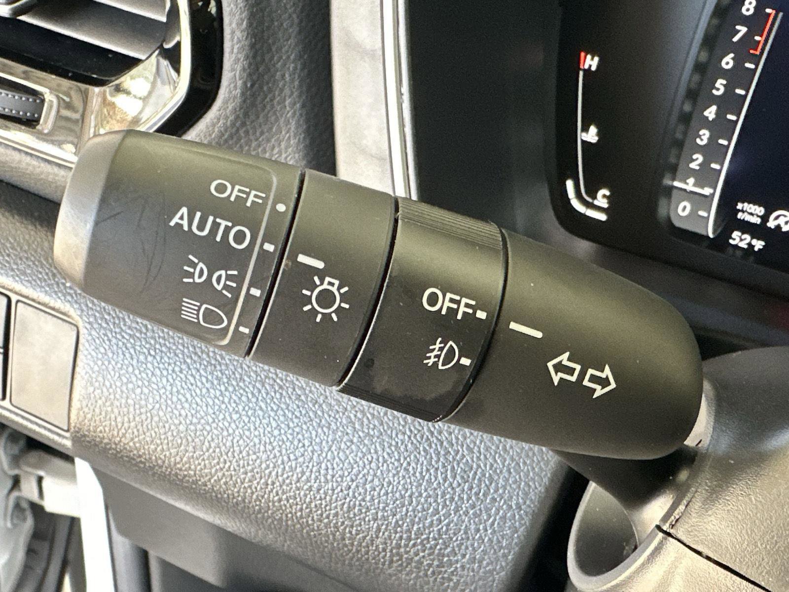 Certified 2025 Honda Pilot Black Edition image 11