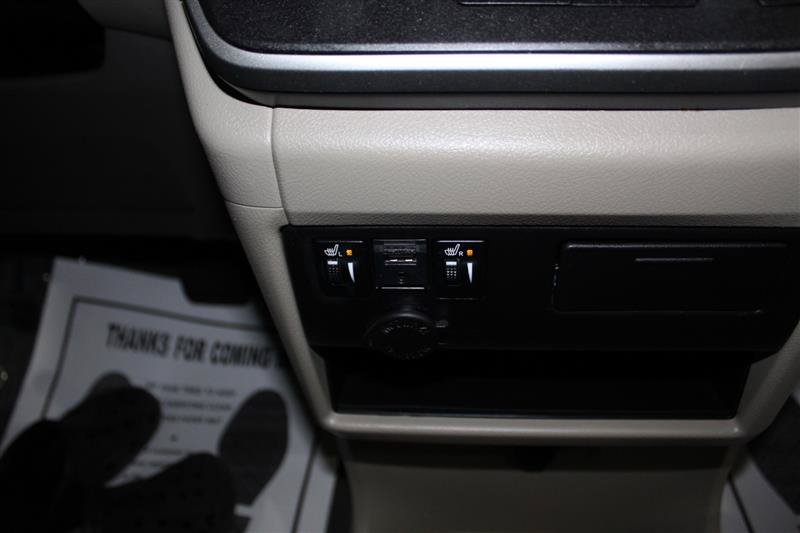 Used 2020 Toyota Sienna XLE AWD/4WD image 20