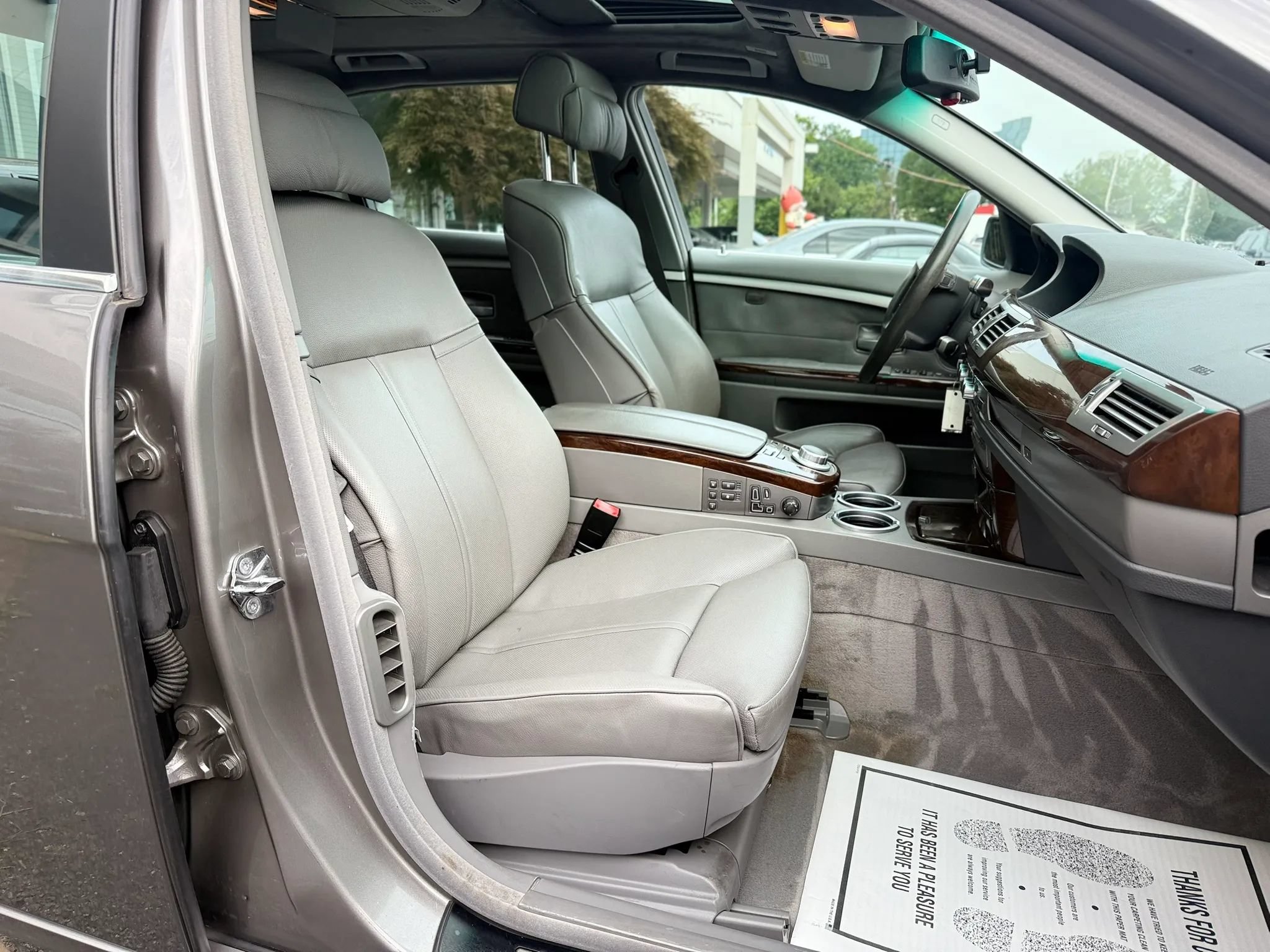 Used 2006 BMW 750Li RWD image 39