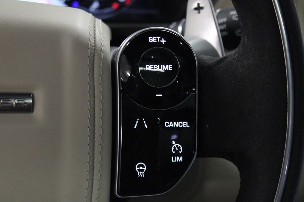 Used 2020 Land Rover Range Rover HSE AWD/4WD image 24