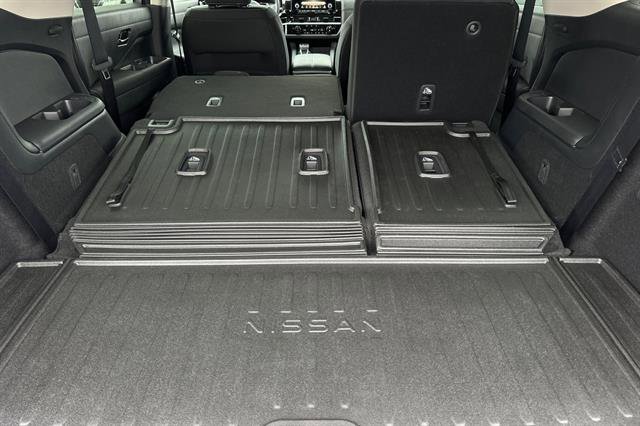 New 2025 Nissan Pathfinder SV w/ Cargo Package image 17