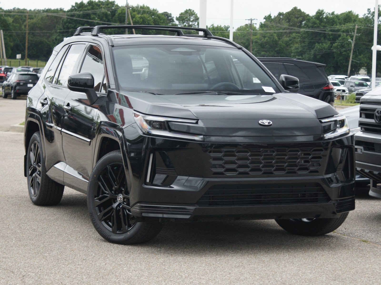 New 2026 Toyota RAV4 XSE AWD/4WD image 18