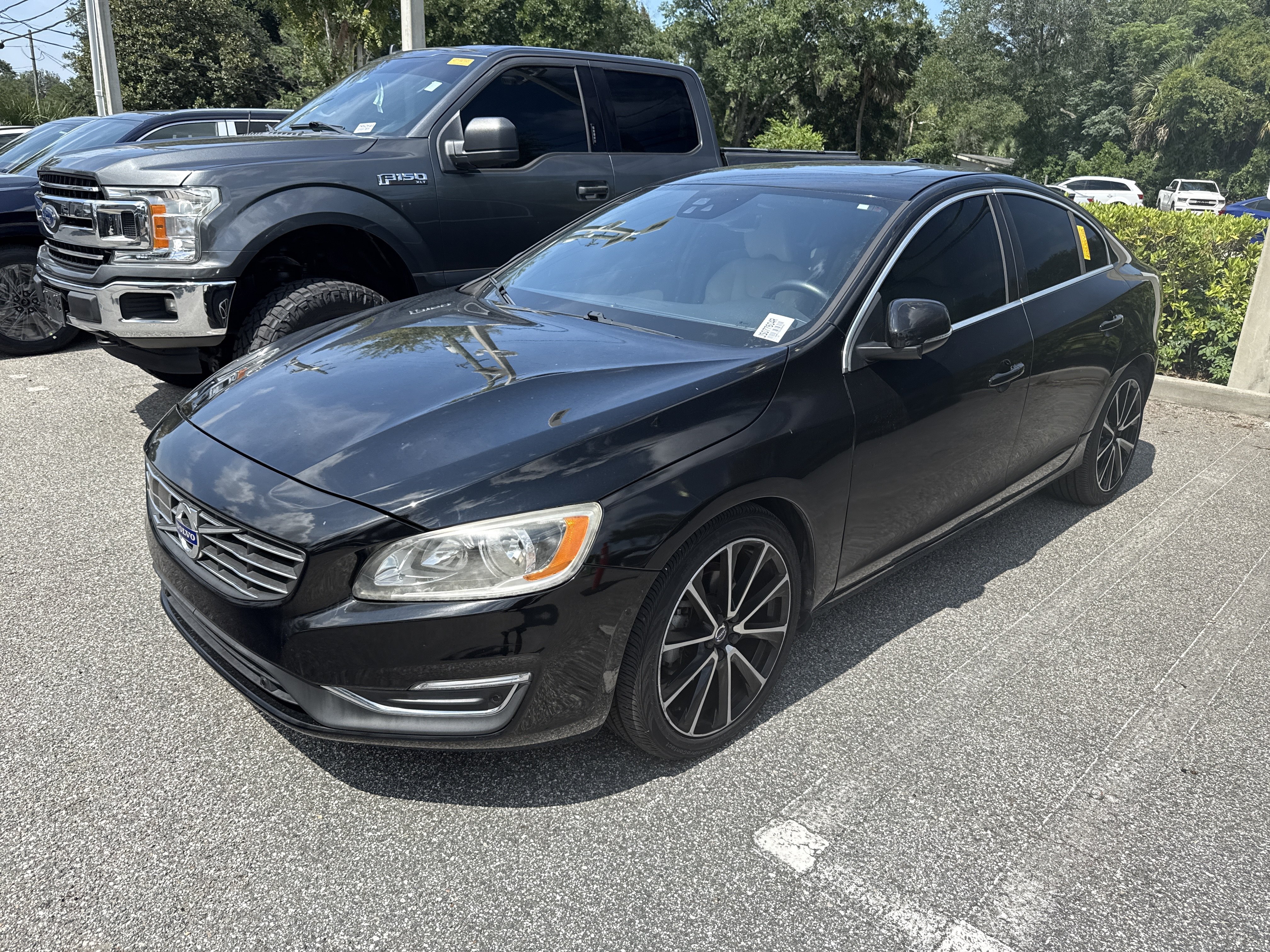 Used 2016 Volvo S60 T5 Premier FWD image 2