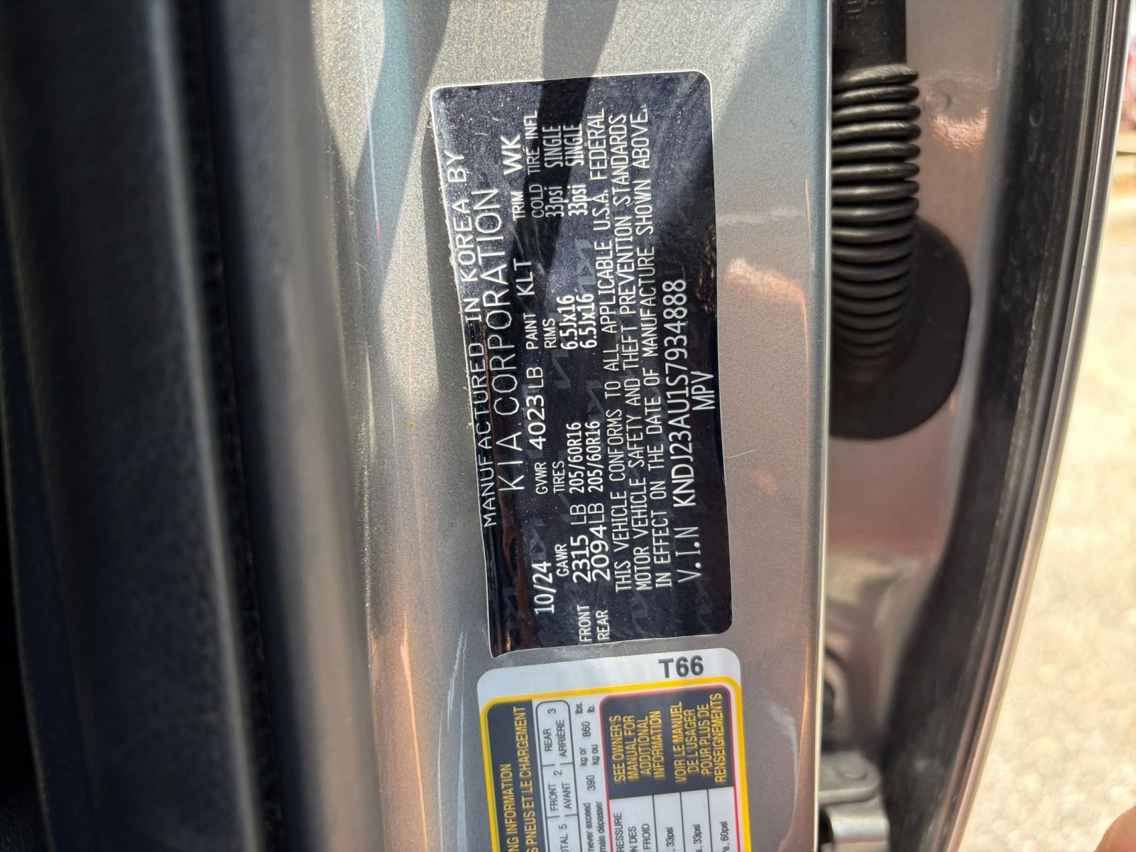 Used 2025 Kia Soul LX w/ LX Technology Package FWD image 27
