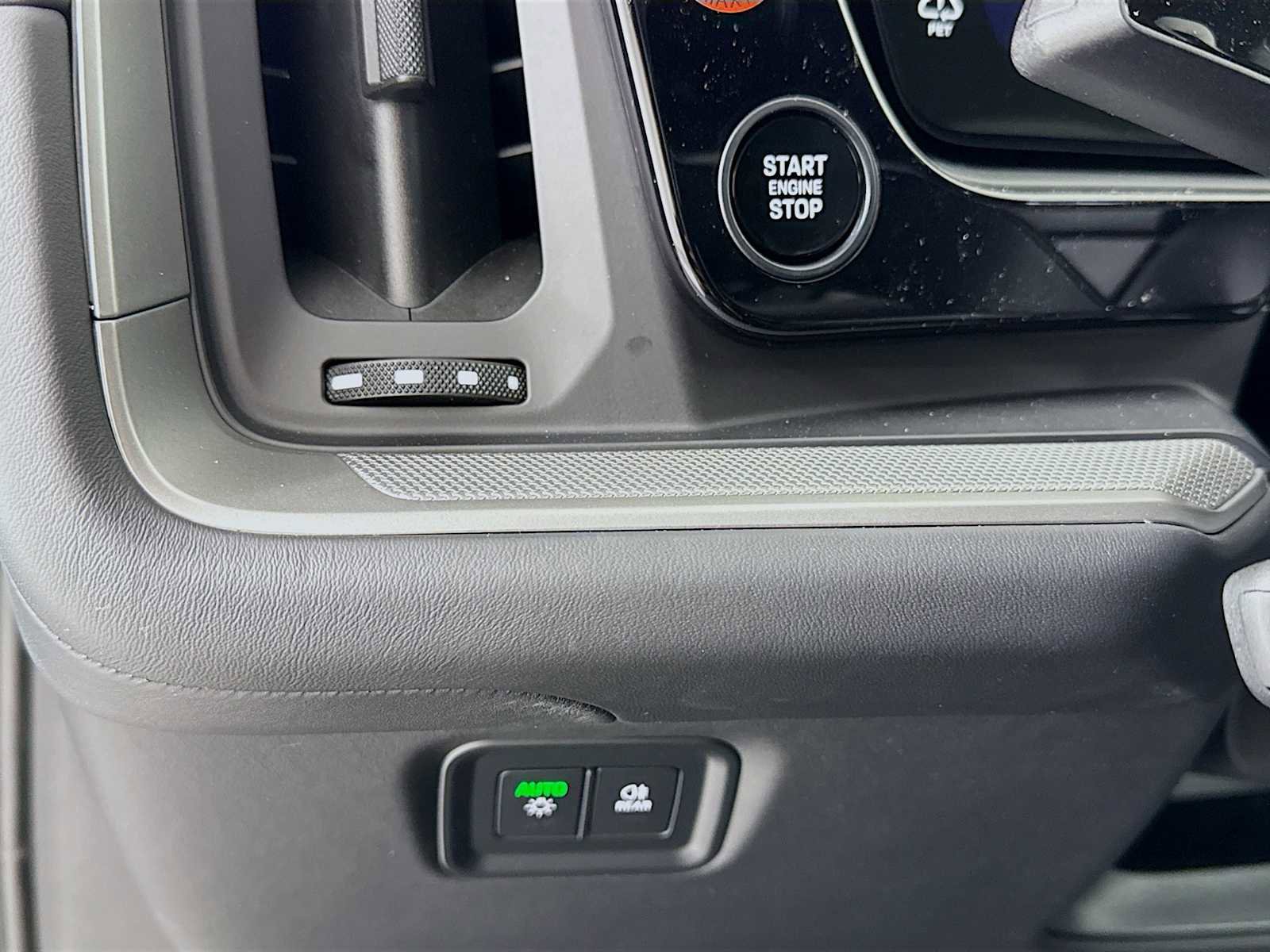 New 2026 Porsche Cayenne S image 14