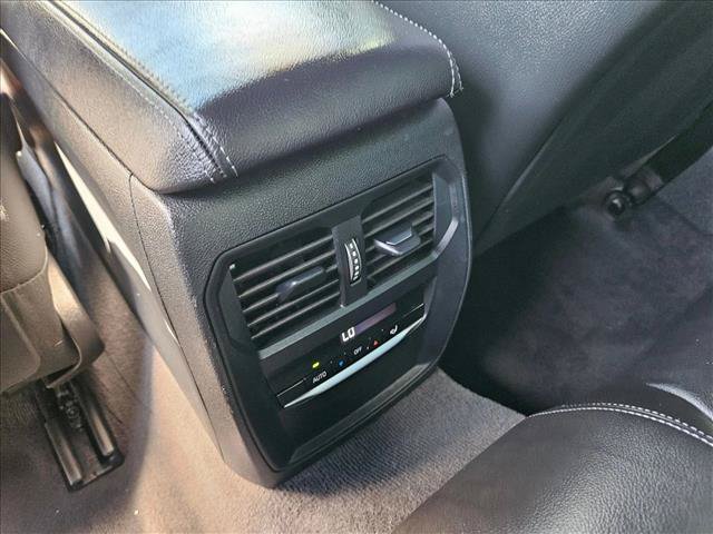 Used 2024 BMW M440i Convertible RWD image 16