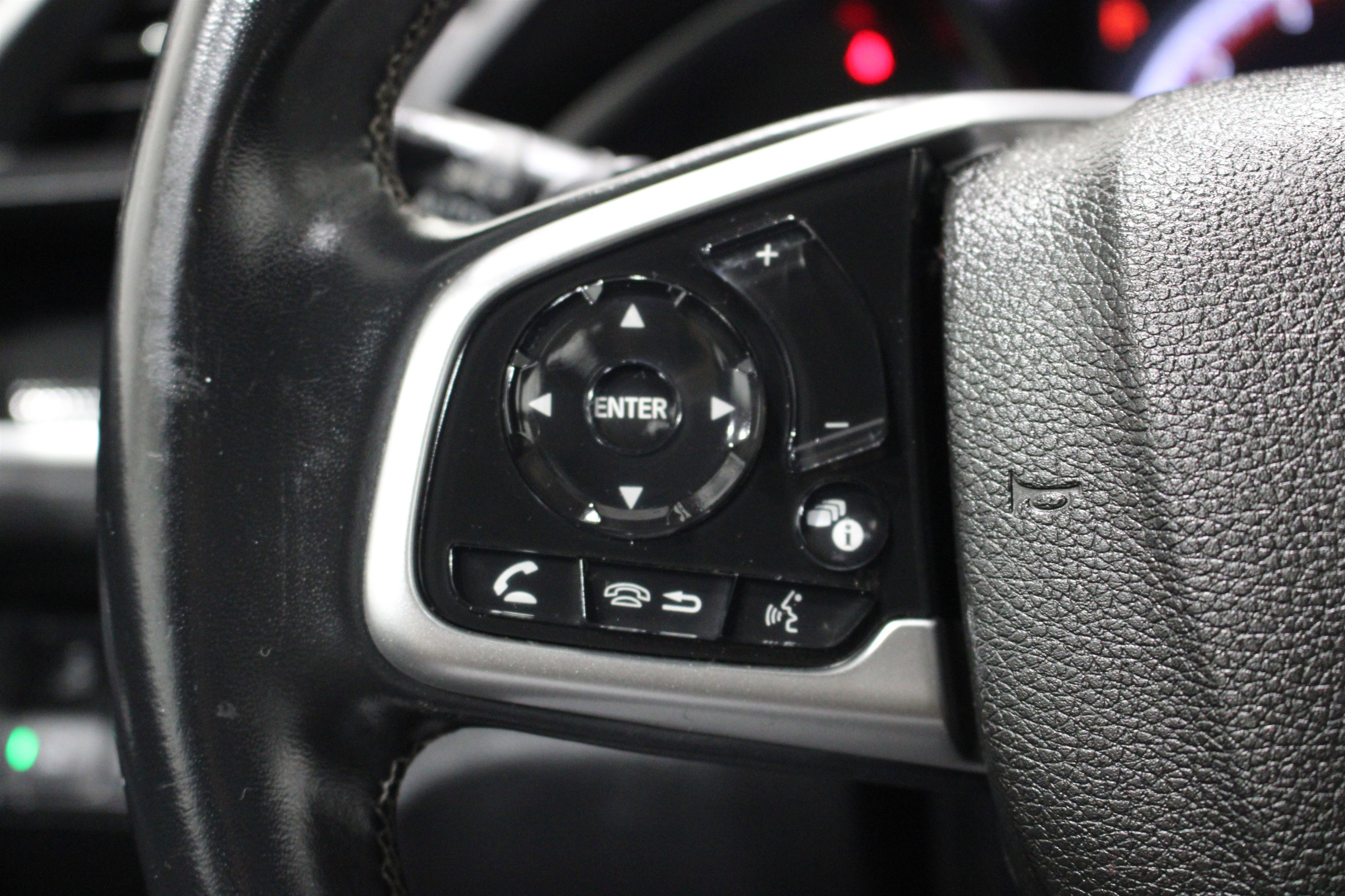 Used 2020 Honda Civic Sport image 11