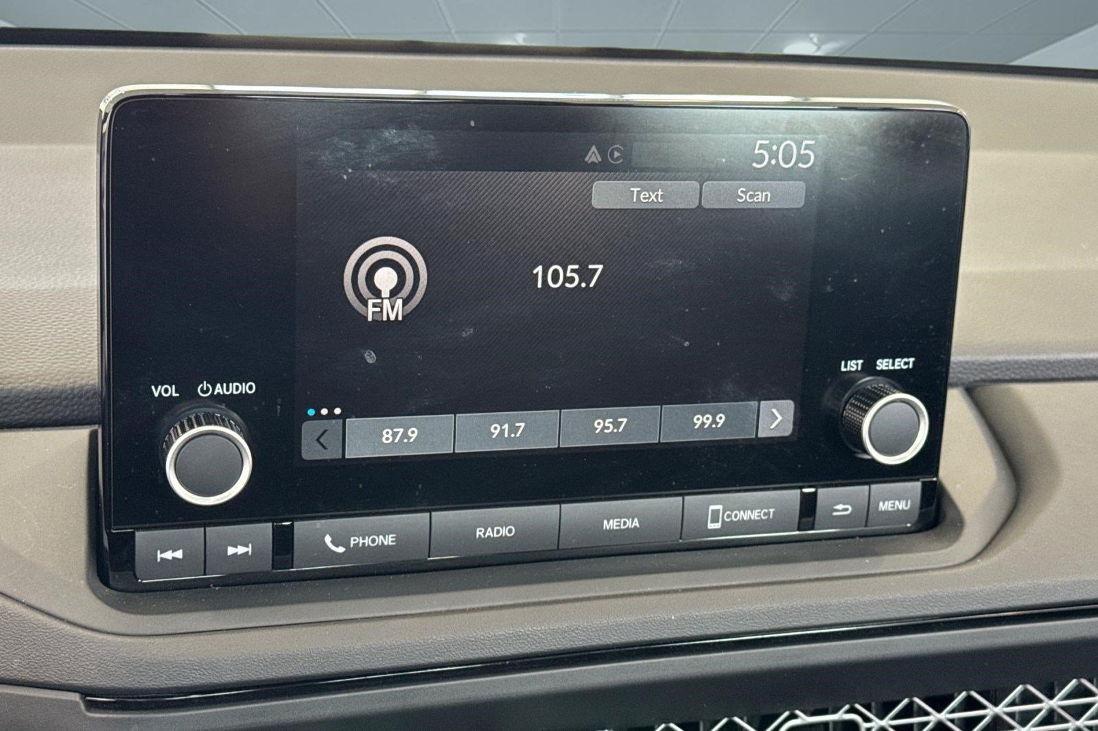 Certified 2025 Honda Accord SE image 20