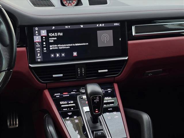 Used 2019 Porsche Cayenne Turbo image 19