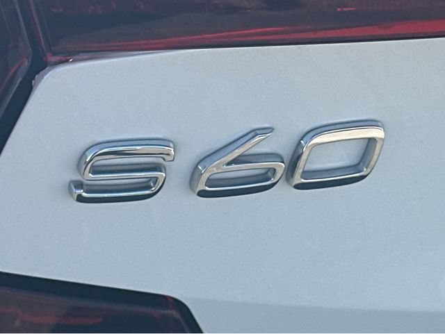 Used 2022 Volvo S60 T8 R-Design Expression w/ Premium Package AWD/4WD image 10