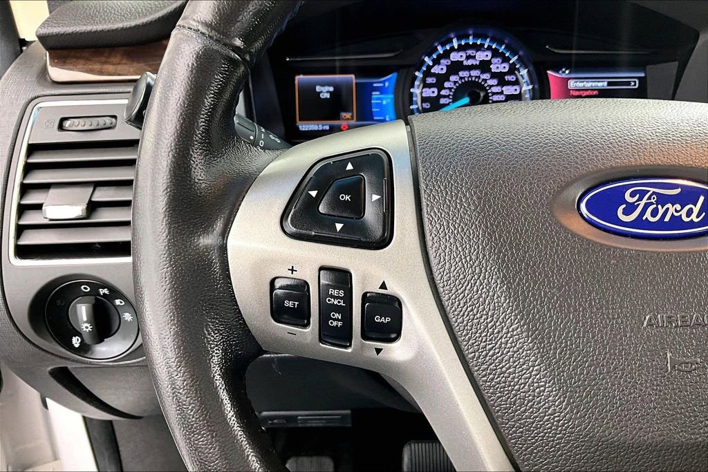 Used 2018 Ford Flex Limited w/ Equipment Group 301A FWD image 18