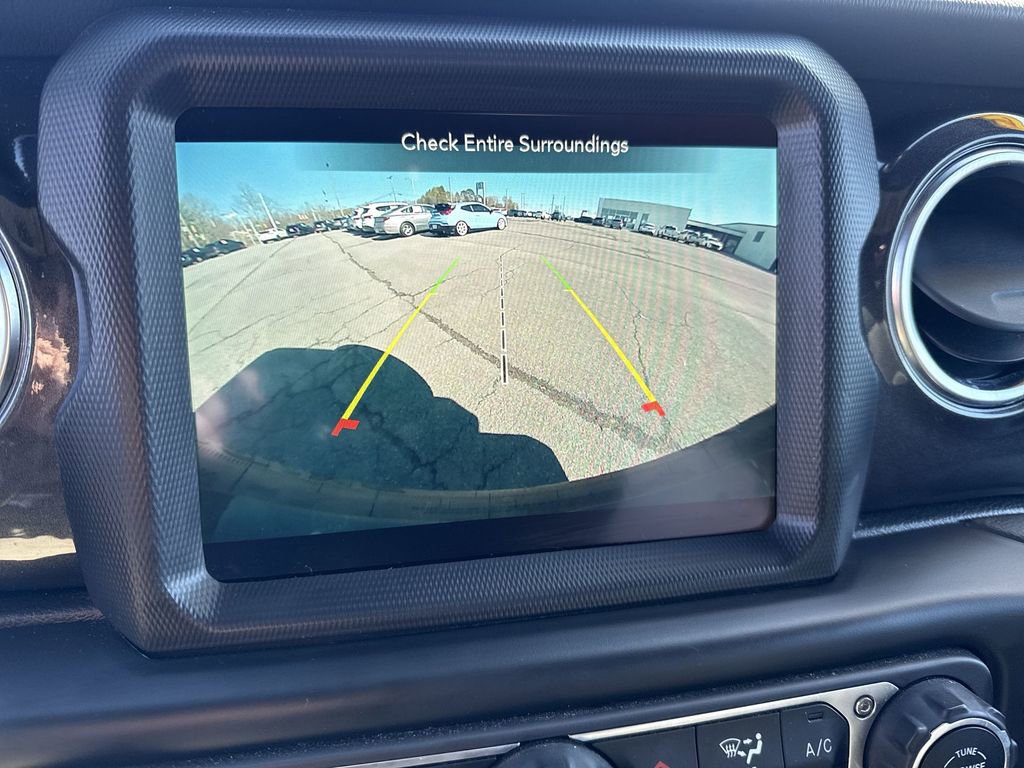 Used 2021 Jeep Wrangler Unlimited Sahara image 12