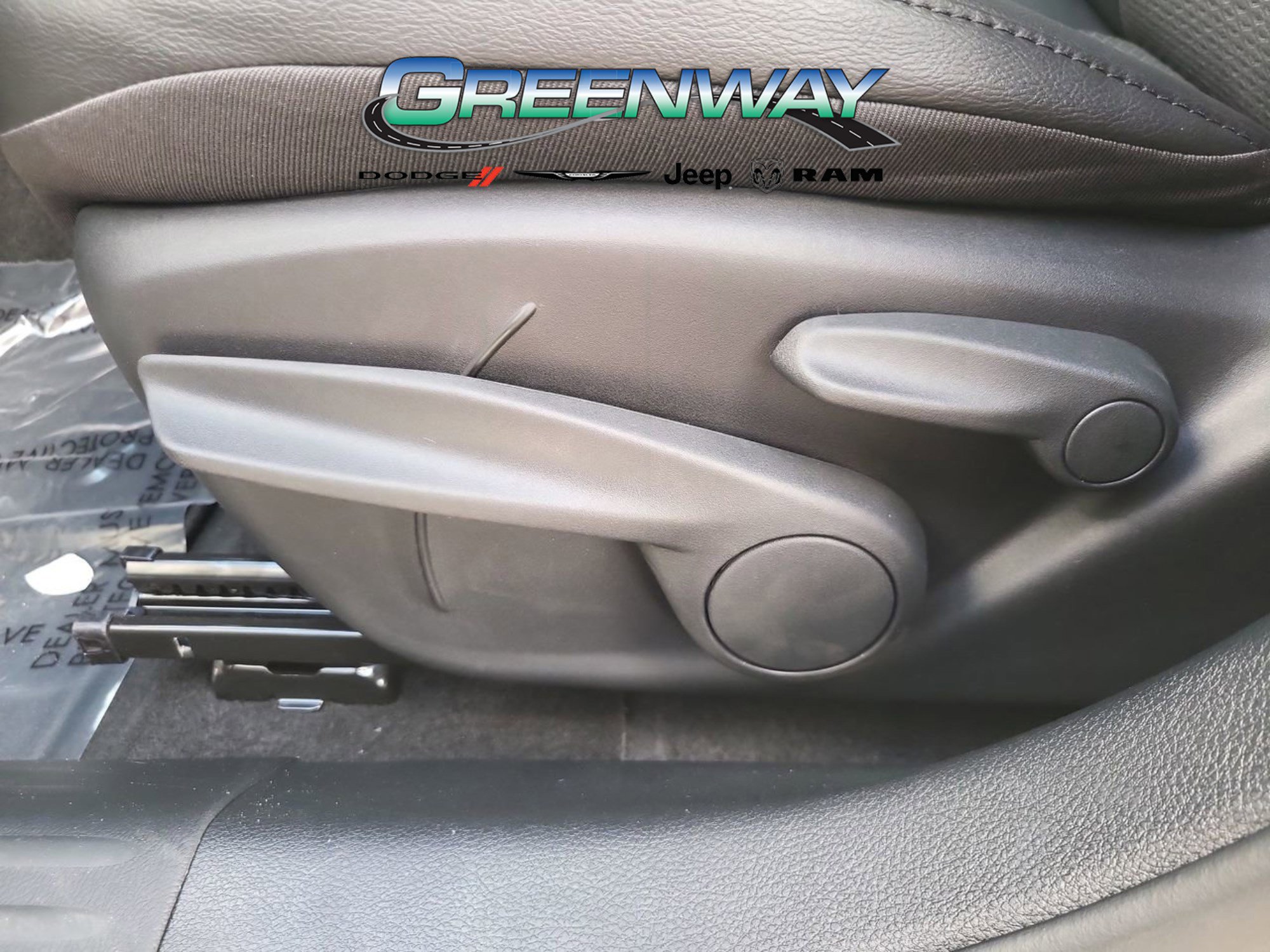 New 2026 Jeep Compass Latitude image 11