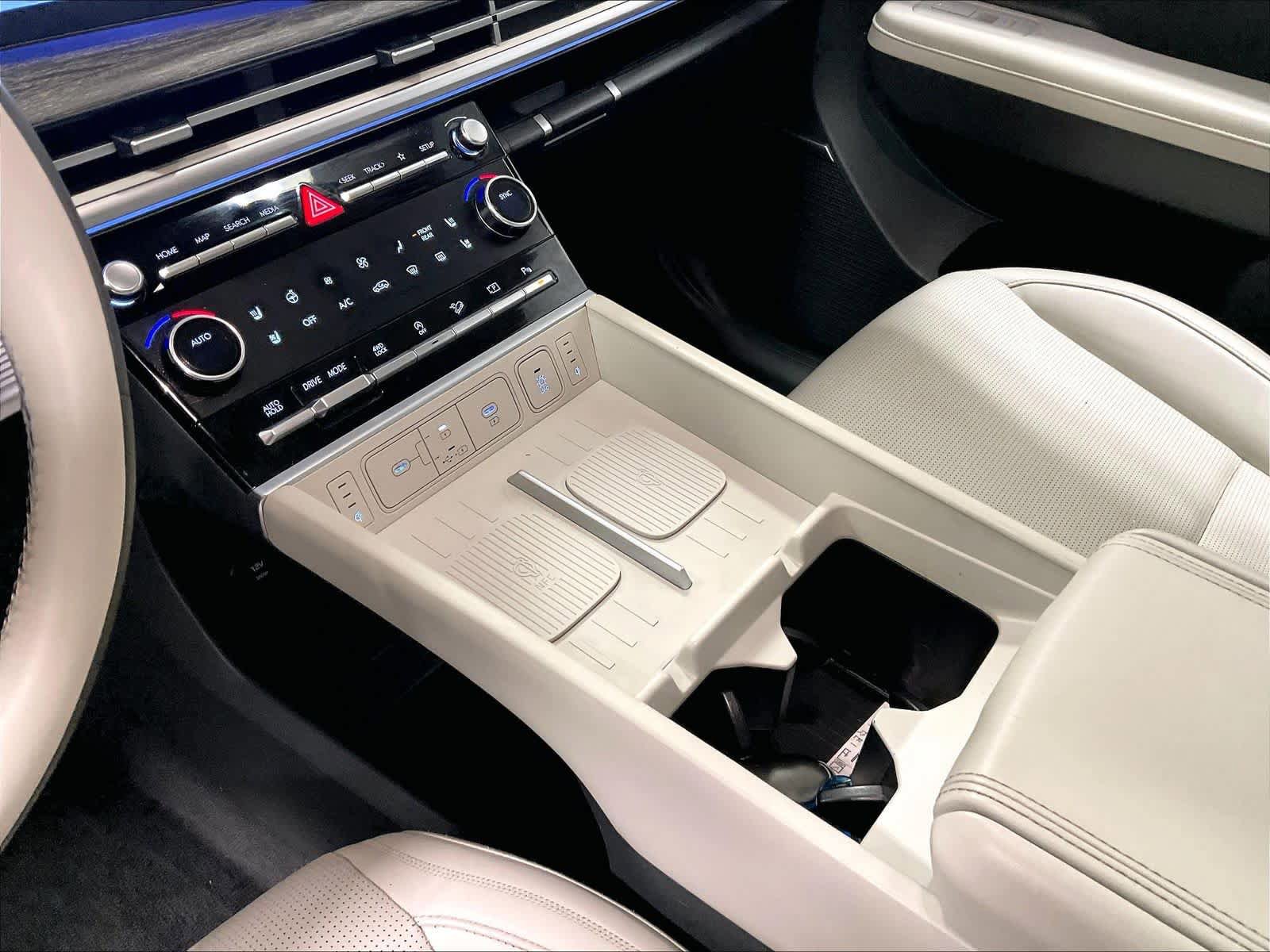 Used 2024 Hyundai Santa Fe Calligraphy image 21