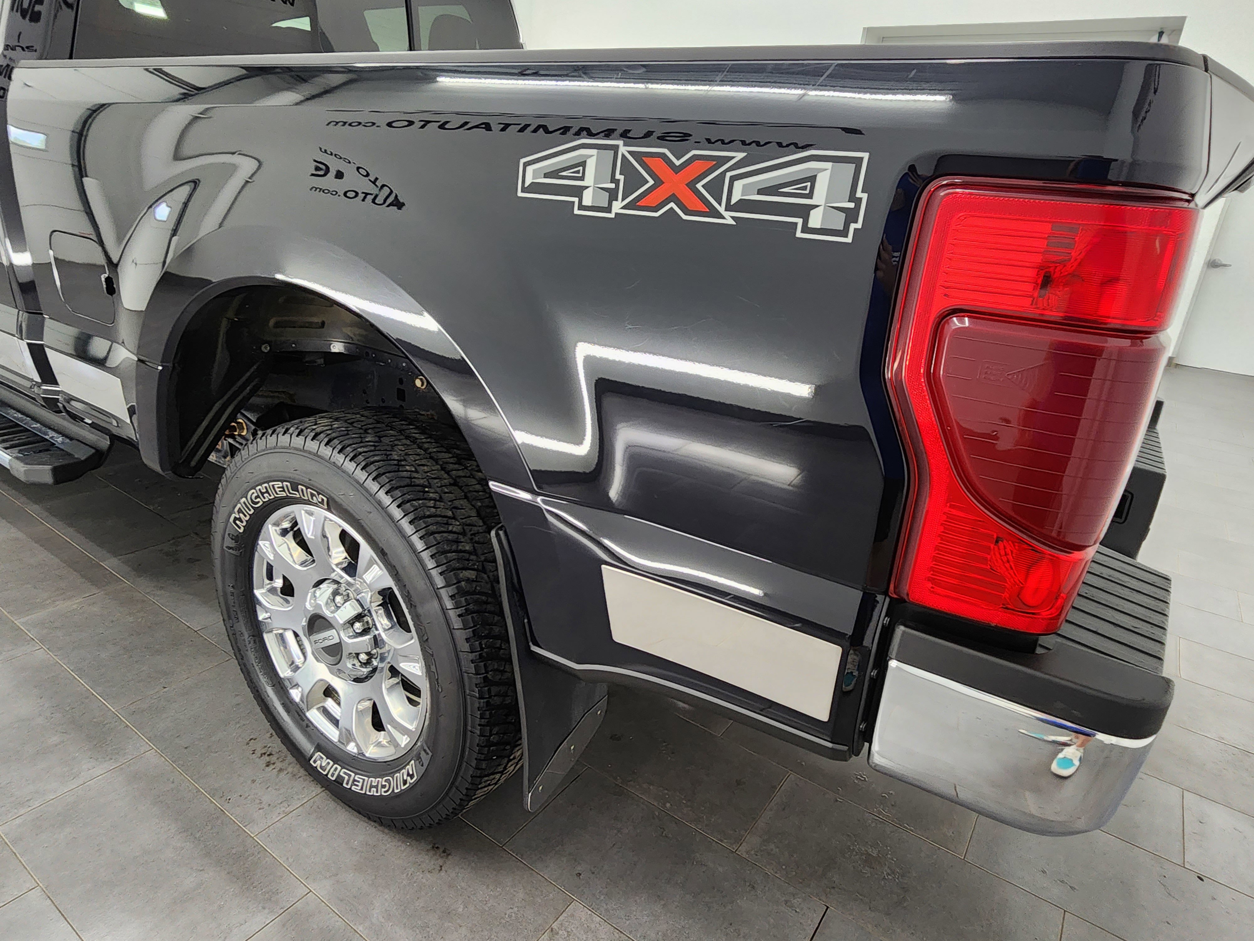 Used 2021 Ford F250 Lariat w/ Chrome Package image 31