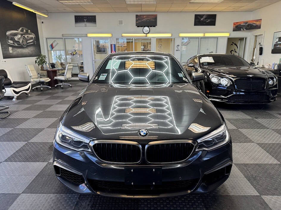 Used 2018 BMW M550i xDrive AWD/4WD image 2