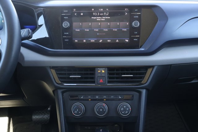 Used 2022 Volkswagen Taos SE image 23