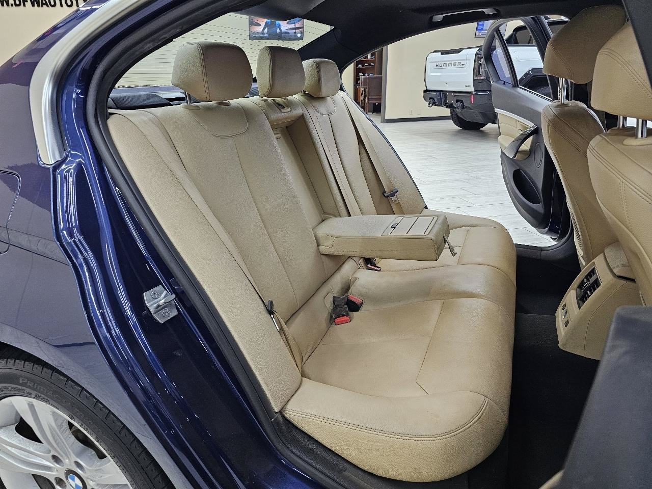 Used 2017 BMW 330i xDrive Sedan AWD/4WD image 22