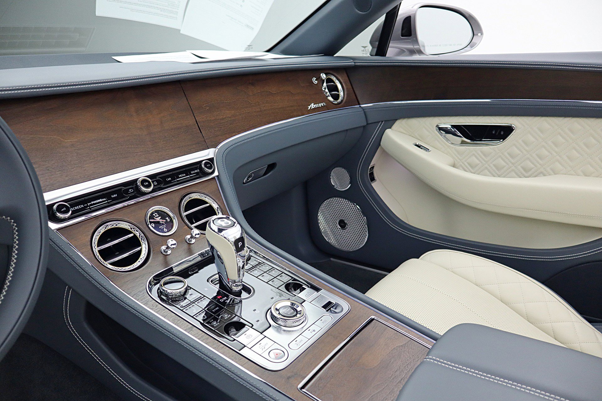 Used 2023 Bentley Continental GT Azure image 35