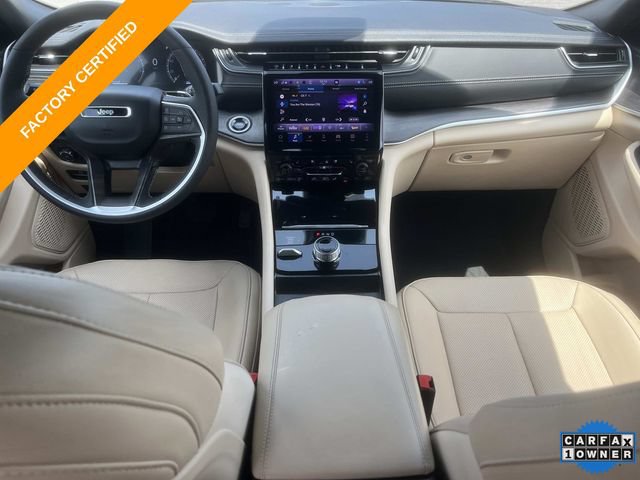 Certified 2025 Jeep Grand Cherokee L Limited w/ Luxury Tech Group II AWD/4WD image 17