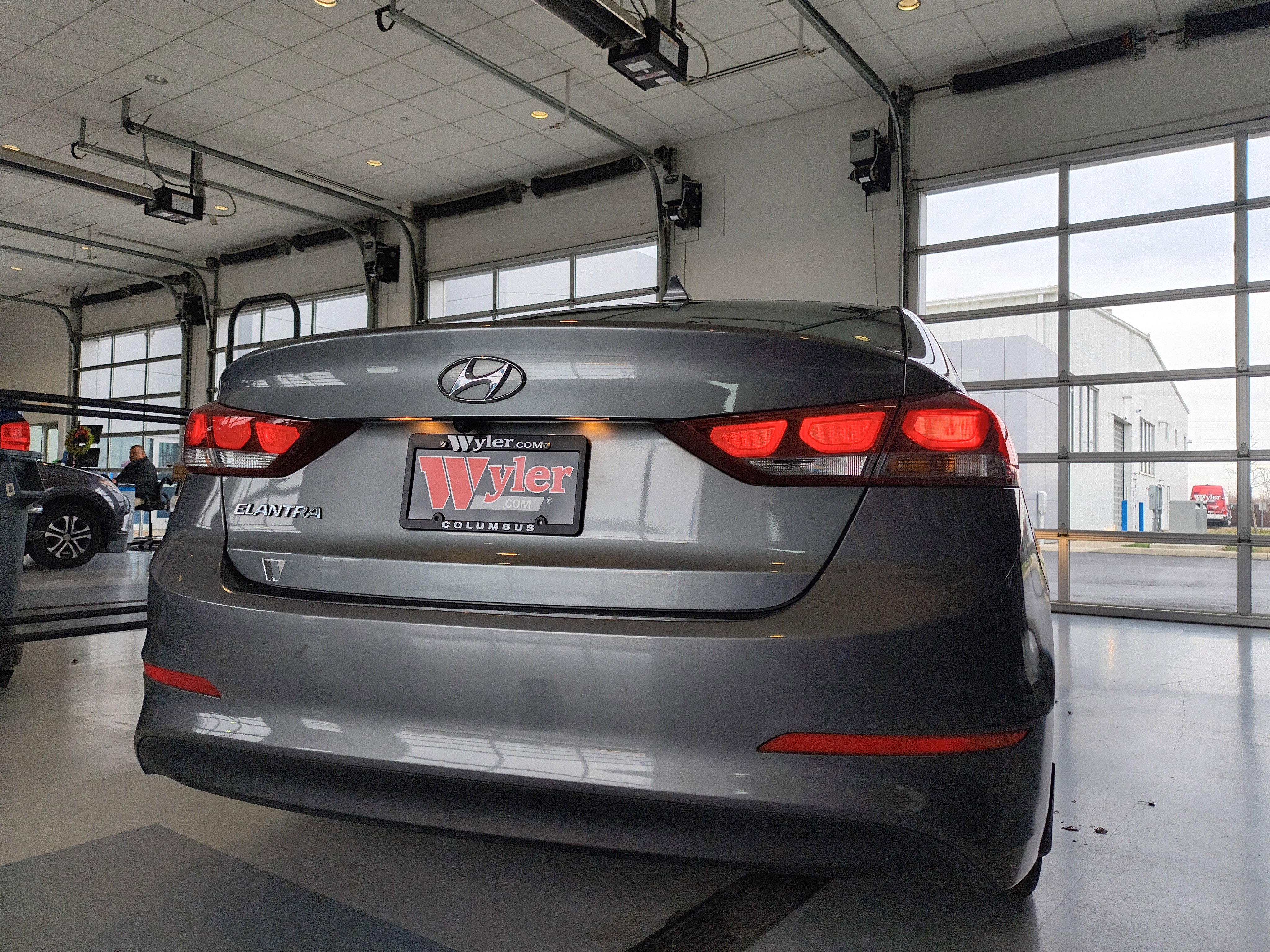Used 2018 Hyundai Elantra SEL image 5