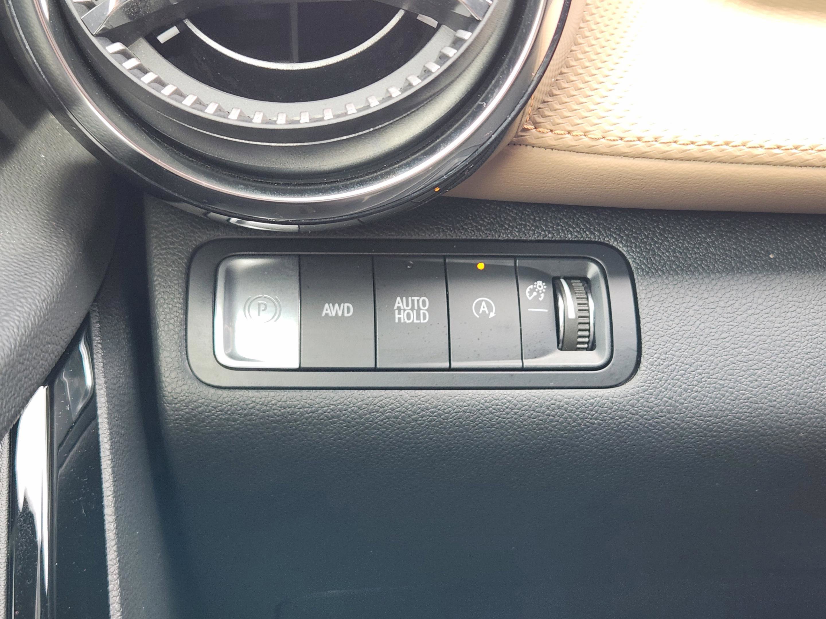Used 2025 Chevrolet Equinox ACTIV w/ Safety and Technology Package image 26