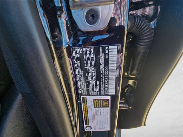 Used 2025 Mercedes-Benz GLS 450 4MATIC image 24