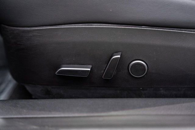 Used 2023 Tesla Model 3 Standard Range image 29