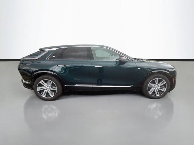 Certified 2024 Cadillac Lyriq Tech w/ Driver Assist Package RWD image 4