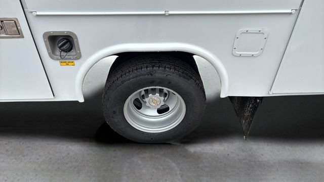 New 2025 Chevrolet Express 3500 w/ Power Convenience Package RWD image 18
