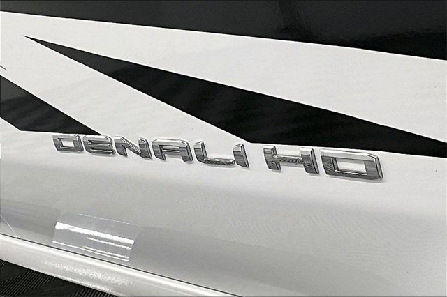 Used 2022 GMC Sierra 3500 Denali w/ Denali Ultimate Package image 8