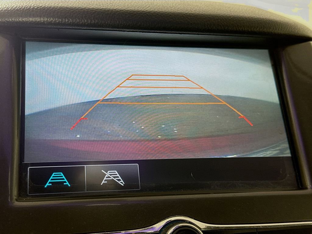 Used 2018 Chevrolet Cruze LT image 15