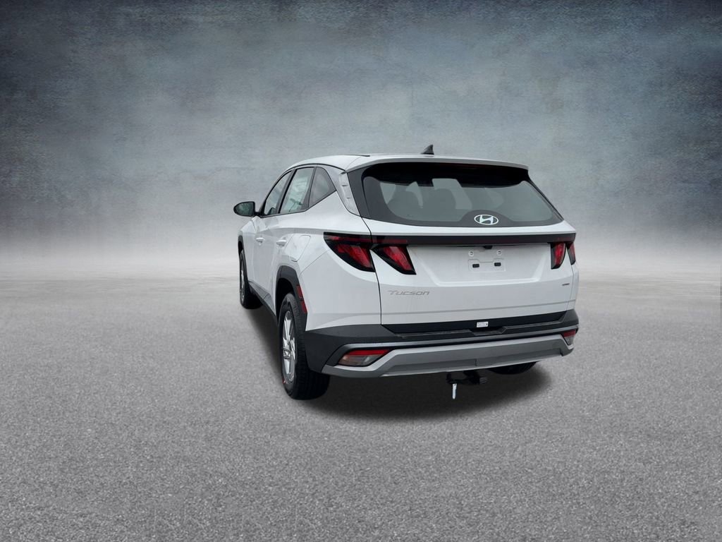 Used 2025 Hyundai Tucson SE image 18