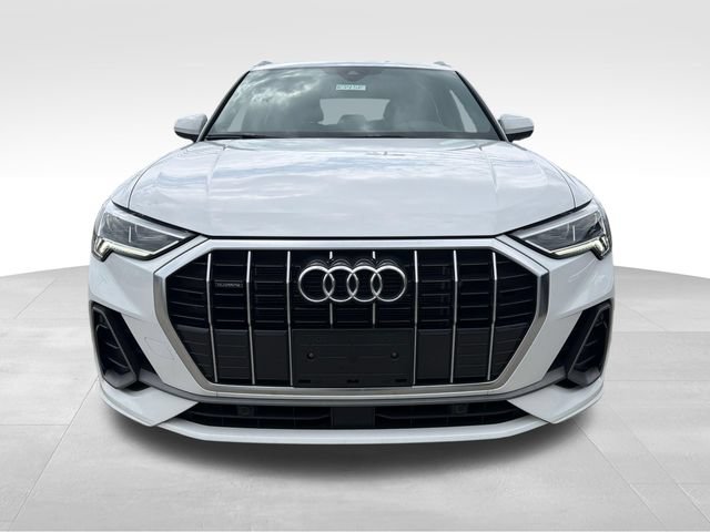 Used 2025 Audi Q3 2.0T Premium AWD/4WD image 2