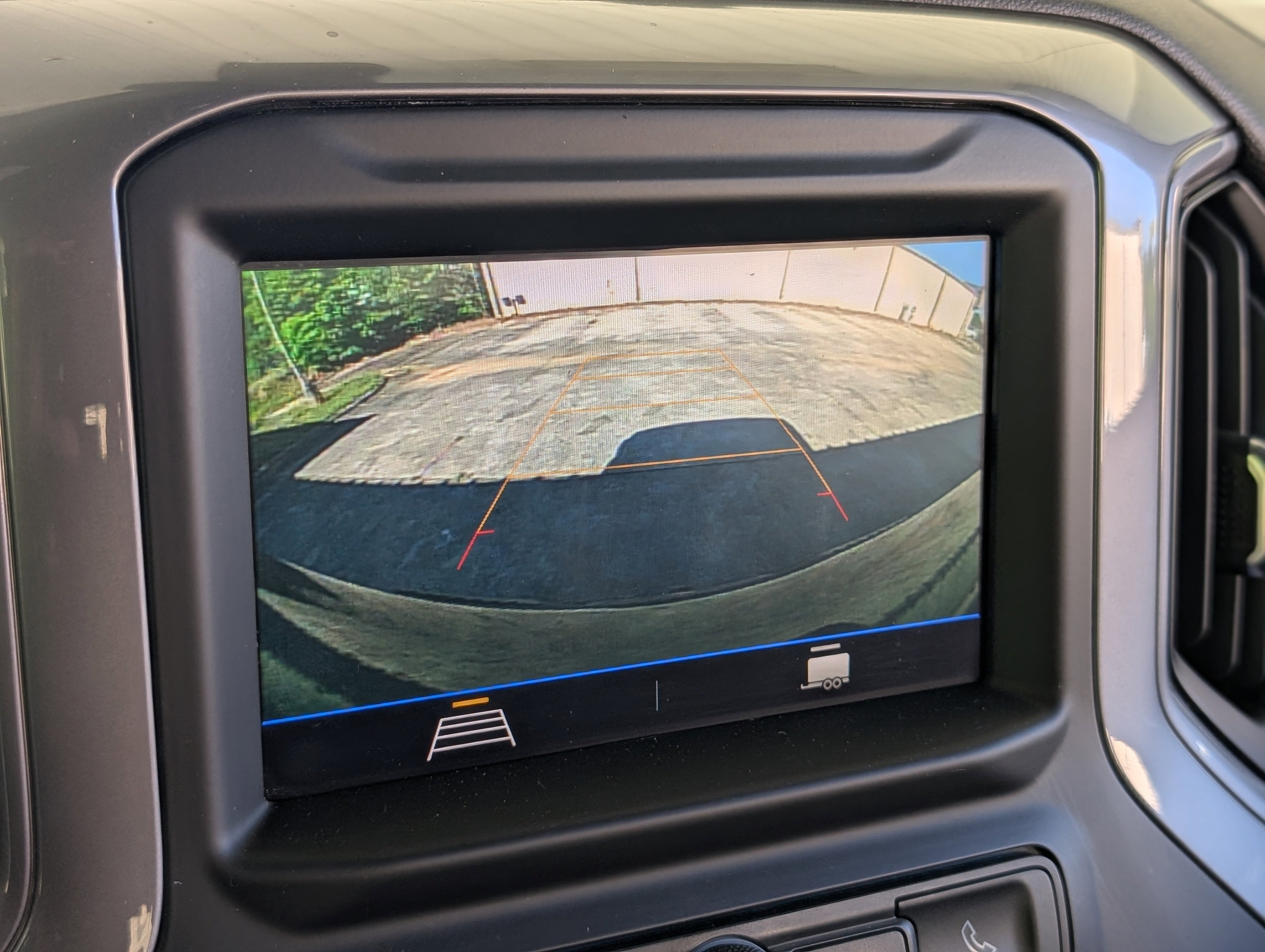 Used 2022 Chevrolet Silverado 1500 Custom RWD image 26